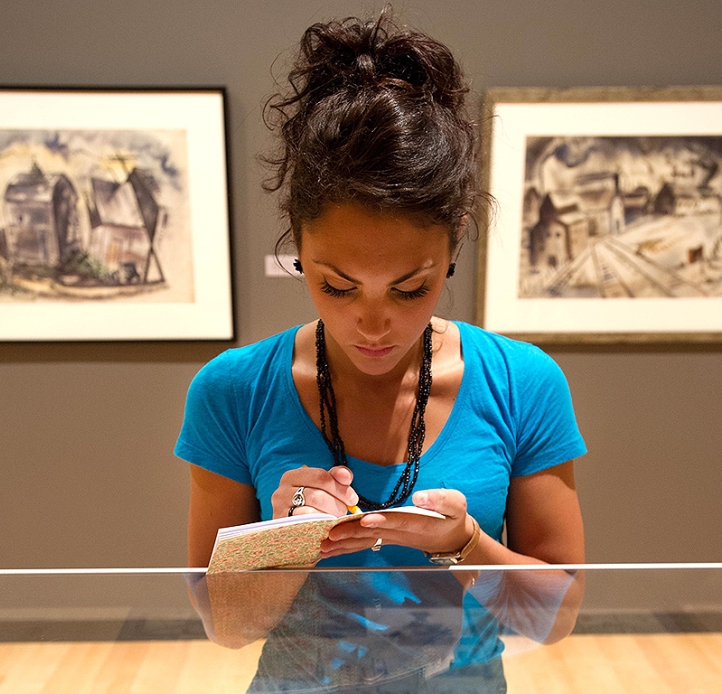 Art education student in a gallery